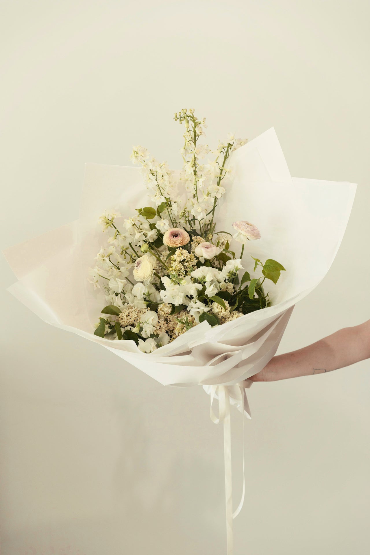 Neutral Bouquet - Avalon Florals New Farm