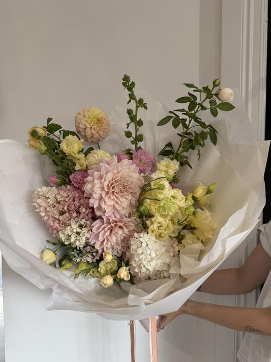 Neutral Bouquet