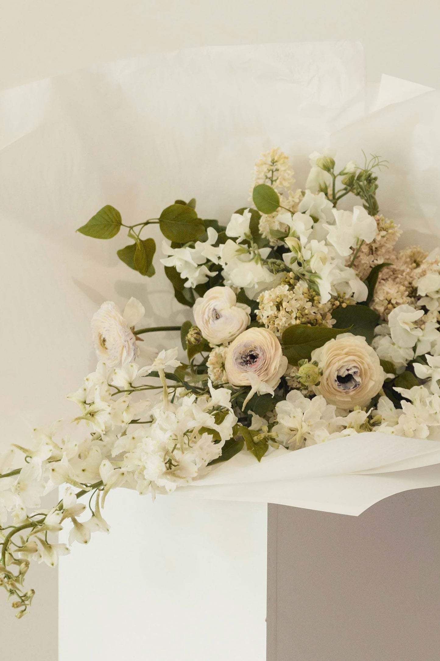 Neutral Bouquet - Avalon Florals New Farm